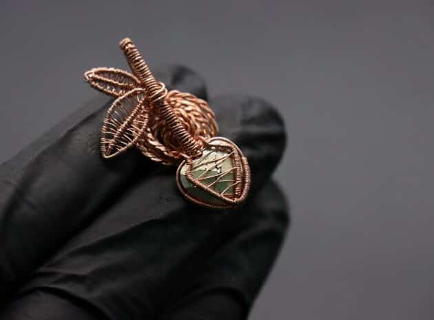 Wire-Wrapping Copper Rose With Heart Shaped Ruby Pendant Tutorial 89