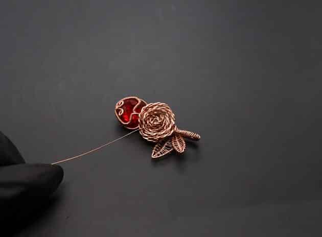 Wire-Wrapping Copper Rose With Heart Shaped Ruby Pendant Tutorial 92