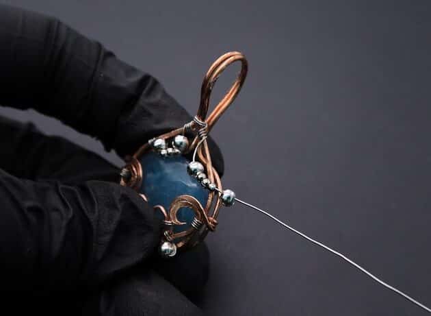Wire-Wrapping Bejeweled Aqua Jade Pendant Tutorial 103