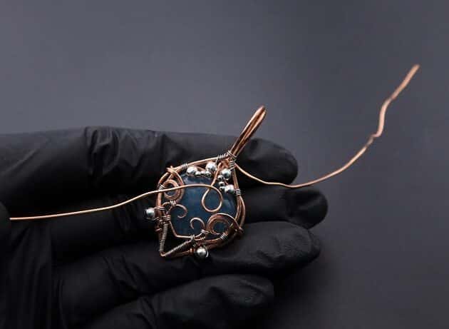 Wire-Wrapping Bejeweled Aqua Jade Pendant Tutorial 109