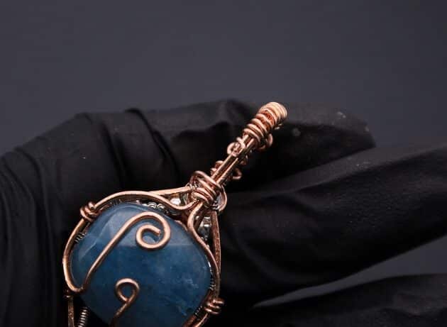Wire-Wrapping Bejeweled Aqua Jade Pendant Tutorial 138
