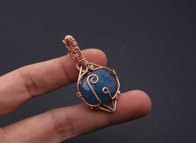 Wire-Wrapping Bejeweled Aqua Jade Pendant Tutorial 142