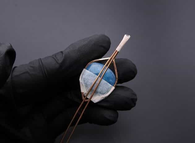 Wire-Wrapping Bejeweled Aqua Jade Pendant Tutorial 18