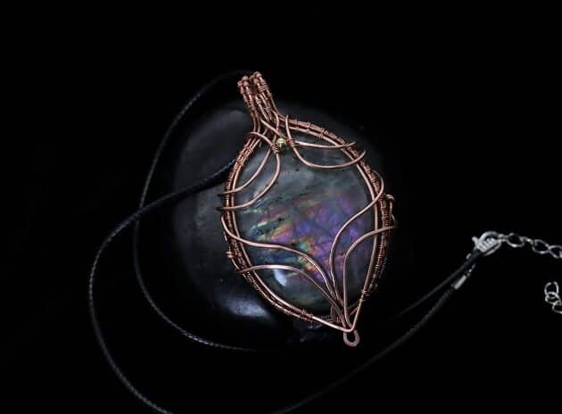 Wire-Wrapping Dreamy Oval Labradorite Copper Pendant Tutorial 0