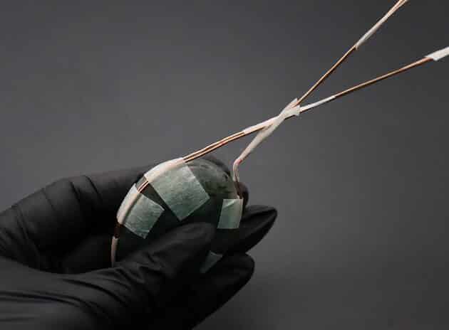 Wire-Wrapping Dreamy Oval Labradorite Copper Pendant Tutorial 10
