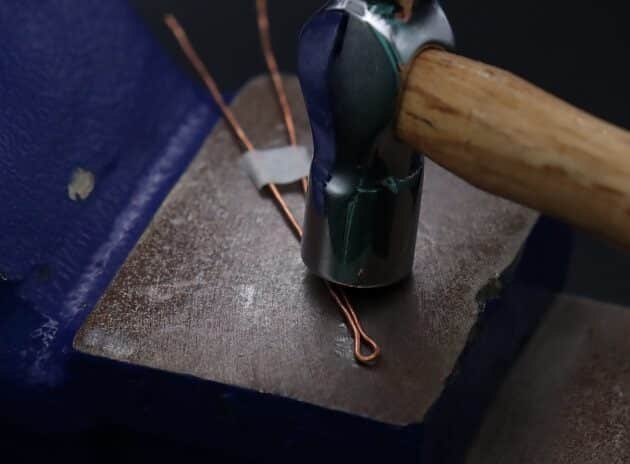 Wire-Wrapping Dreamy Oval Labradorite Copper Pendant Tutorial 106