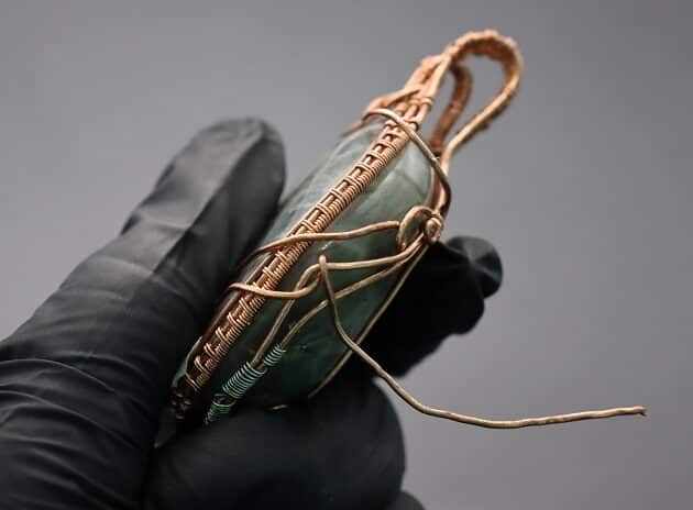 Wire-Wrapping Dreamy Oval Labradorite Copper Pendant Tutorial 114