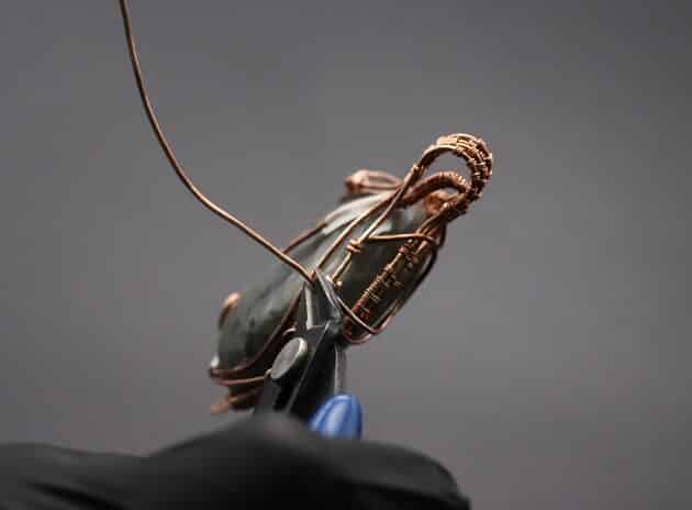 Wire-Wrapping Dreamy Oval Labradorite Copper Pendant Tutorial 133