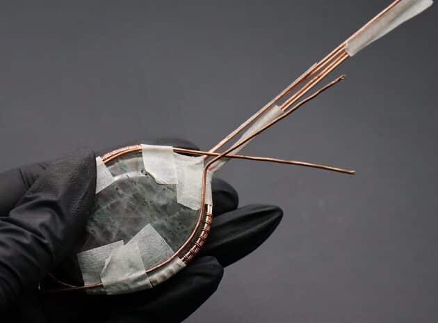 Wire-Wrapping Dreamy Oval Labradorite Copper Pendant Tutorial 26