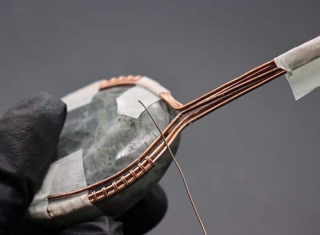 Wire-Wrapping Dreamy Oval Labradorite Copper Pendant Tutorial 29