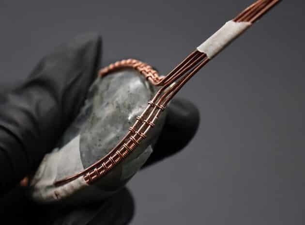 Wire-Wrapping Dreamy Oval Labradorite Copper Pendant Tutorial 33