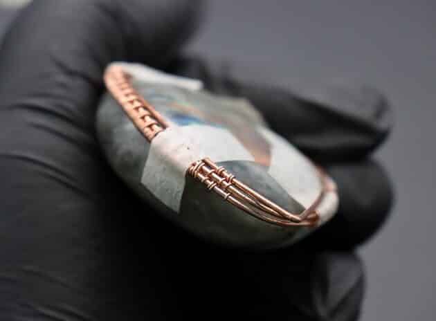 Wire-Wrapping Dreamy Oval Labradorite Copper Pendant Tutorial 37