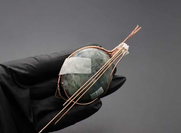 Wire-Wrapping Dreamy Oval Labradorite Copper Pendant Tutorial 45