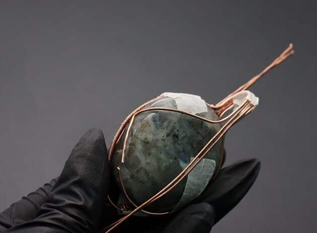 Wire-Wrapping Dreamy Oval Labradorite Copper Pendant Tutorial 46