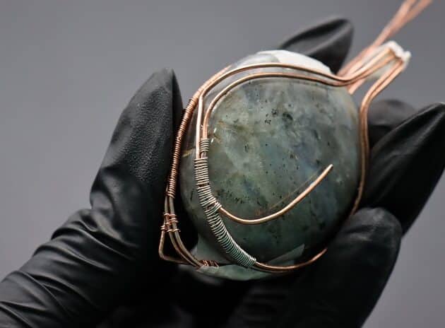 Wire-Wrapping Dreamy Oval Labradorite Copper Pendant Tutorial 51