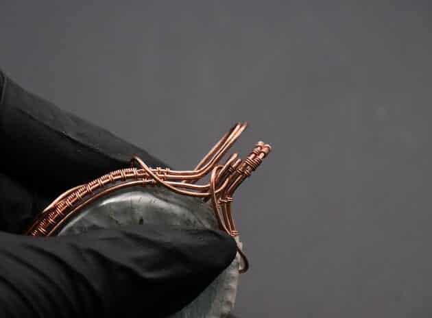 Wire-Wrapping Dreamy Oval Labradorite Copper Pendant Tutorial 73