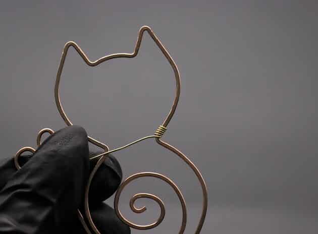 Wire-Wrapping Gold Woven Hammered Wire Cat Pendant Tutorial 14