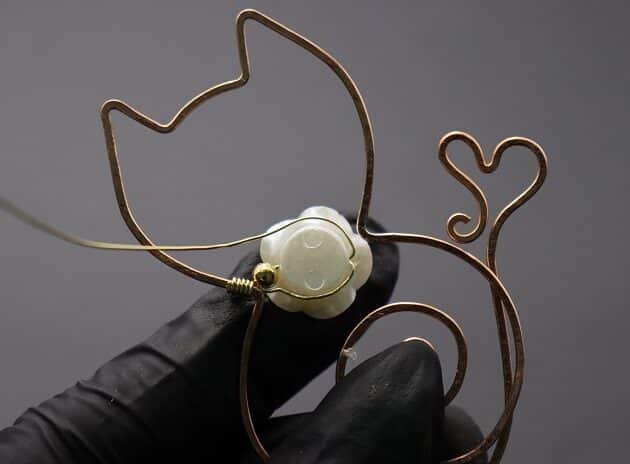 Wire-Wrapping Gold Woven Hammered Wire Cat Pendant Tutorial 23