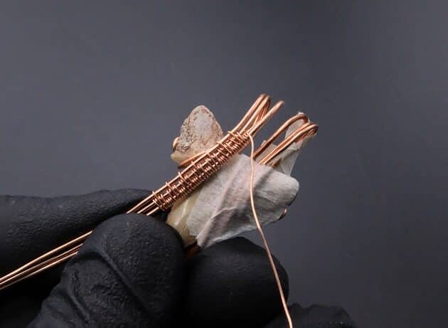 Wire-Wrapping Shark Tooth With Diamond Weave Bail Pendant Tutorial 32