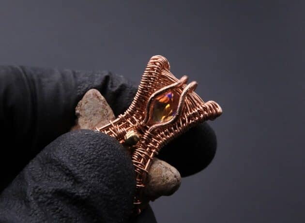 Wire-Wrapping Shark Tooth With Diamond Weave Bail Pendant Tutorial 71