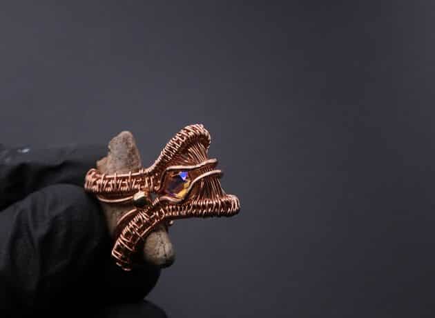 Wire-Wrapping Shark Tooth With Diamond Weave Bail Pendant Tutorial 72