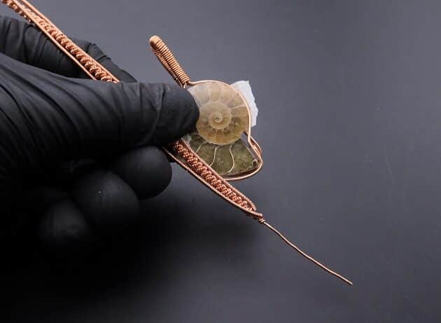 Wire-Wrapping Ammonite Shell Coiled Coil Copper Pendant Tutorial 35