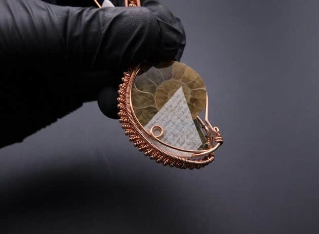 Wire-Wrapping Ammonite Shell Coiled Coil Copper Pendant Tutorial 43