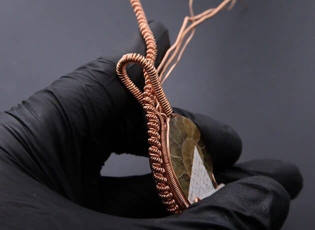 Wire-Wrapping Ammonite Shell Coiled Coil Copper Pendant Tutorial 45