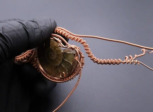 Wire-Wrapping Ammonite Shell Coiled Coil Copper Pendant Tutorial 54