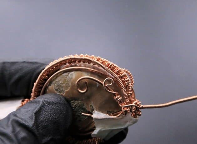 Wire-Wrapping Ammonite Shell Coiled Coil Copper Pendant Tutorial 66