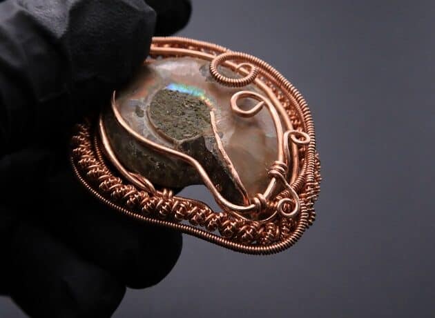 Wire-Wrapping Ammonite Shell Coiled Coil Copper Pendant Tutorial 74