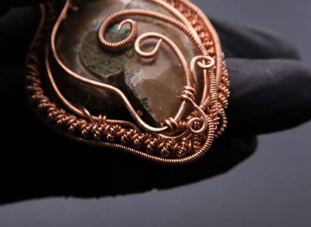 Wire-Wrapping Ammonite Shell Coiled Coil Copper Pendant Tutorial 75