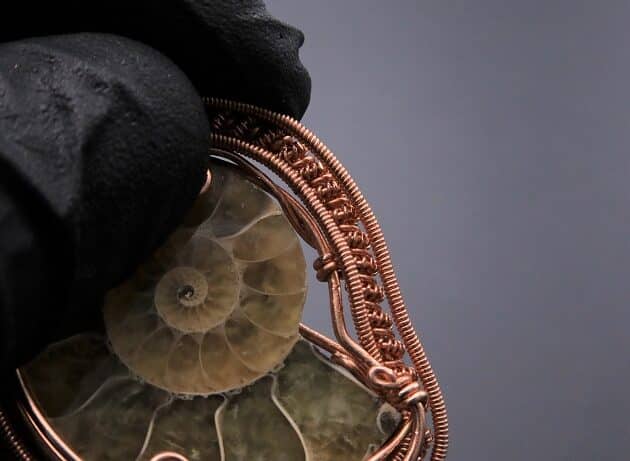 Wire-Wrapping Ammonite Shell Coiled Coil Copper Pendant Tutorial 77