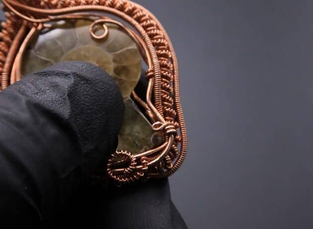 Wire-Wrapping Ammonite Shell Coiled Coil Copper Pendant Tutorial 78