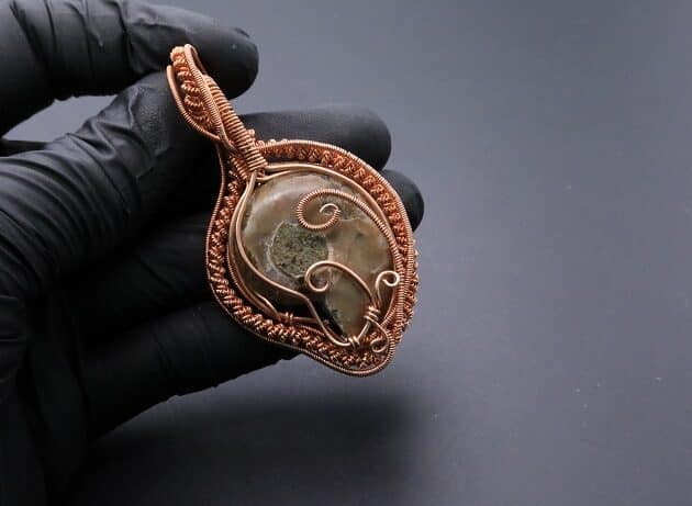 Wire-Wrapping Ammonite Shell Coiled Coil Copper Pendant Tutorial 81
