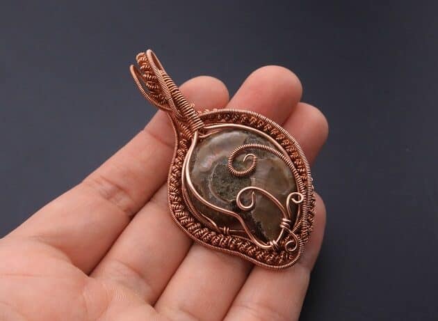 Wire-Wrapping Ammonite Shell Coiled Coil Copper Pendant Tutorial 84