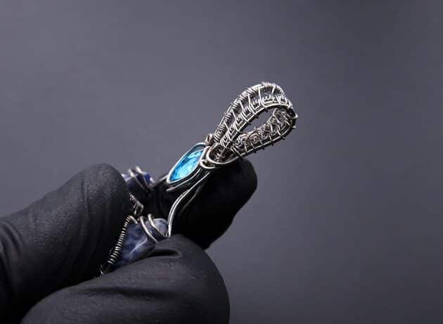 Wire-Wrapping Blue Molly Moon Silver Woven Pendant Tutorial 58
