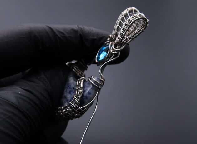 Wire-Wrapping Blue Molly Moon Silver Woven Pendant Tutorial 66