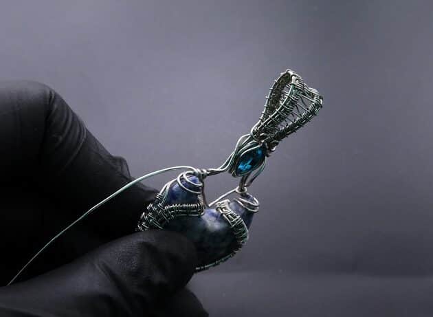 Wire-Wrapping Blue Molly Moon Silver Woven Pendant Tutorial 71