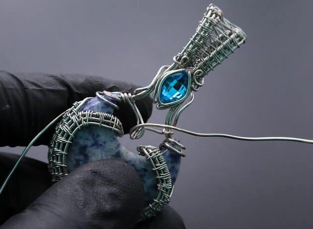 Wire-Wrapping Blue Molly Moon Silver Woven Pendant Tutorial 76