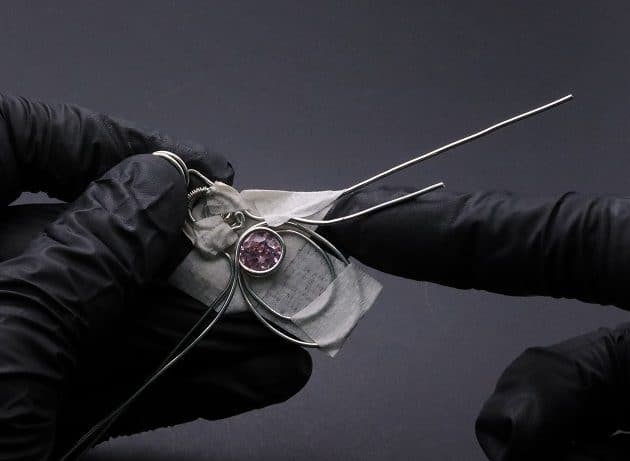 Wire-Wrapping Abstract Penguin Pink Diamond Pendant Tutorial 63