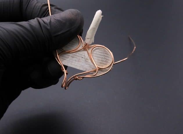 Wire-Wrapping Precious Red Spark In Wire Heart Pendant Tutorial 32