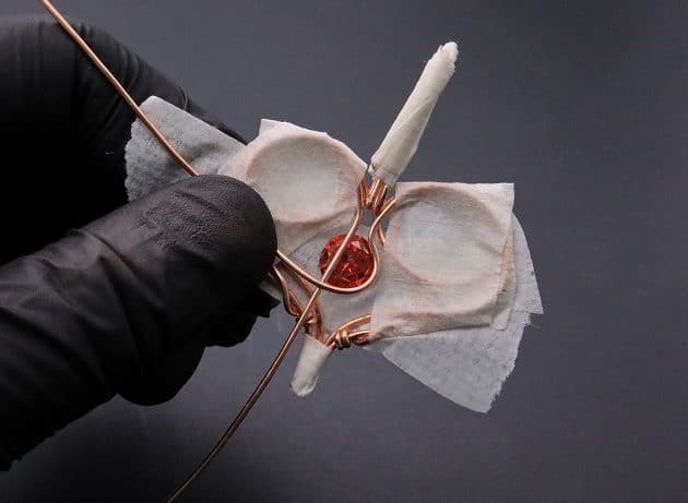 Wire-Wrapping Precious Red Spark In Wire Heart Pendant Tutorial 42