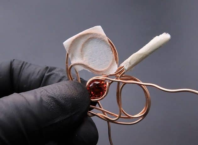 Wire-Wrapping Precious Red Spark In Wire Heart Pendant Tutorial 55