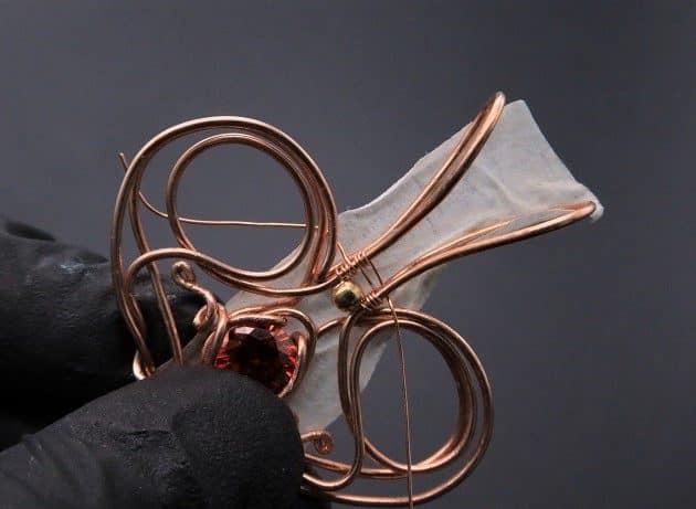 Wire-Wrapping Precious Red Spark In Wire Heart Pendant Tutorial 77