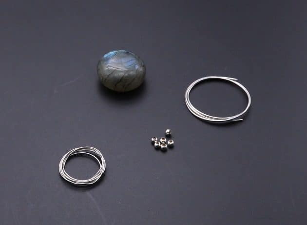 Wire-Wrapping Coiled Round Labradorite Silver Beaded Pendant Tutorial 1