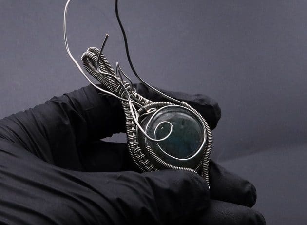 Wire-Wrapping Coiled Round Labradorite Silver Beaded Pendant Tutorial 100
