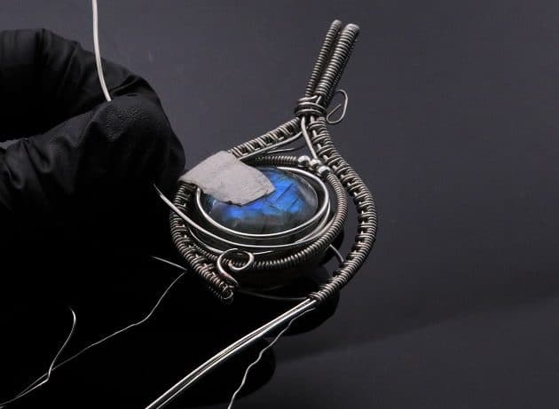 Wire-Wrapping Coiled Round Labradorite Silver Beaded Pendant Tutorial 77