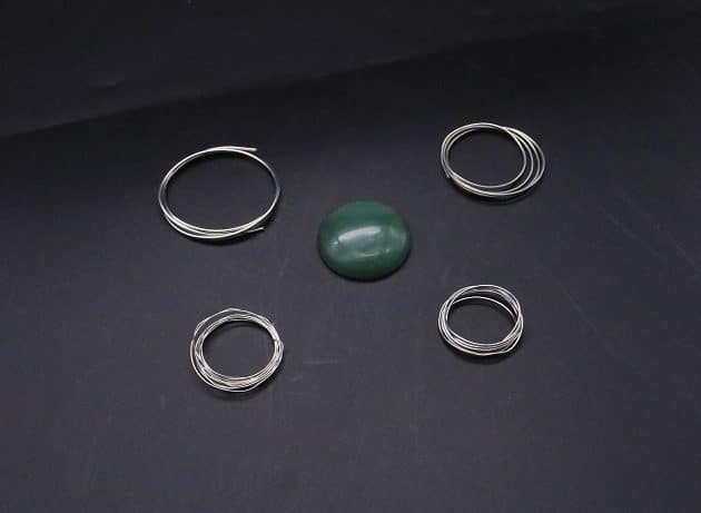 Wire-Wrapping Silver Woven Green Aventurine Pendant Tutorial 1