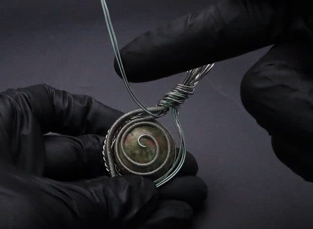 Wire-Wrapping Spiral Unakite Stone Silver Leaf Pendant Tutorial 79